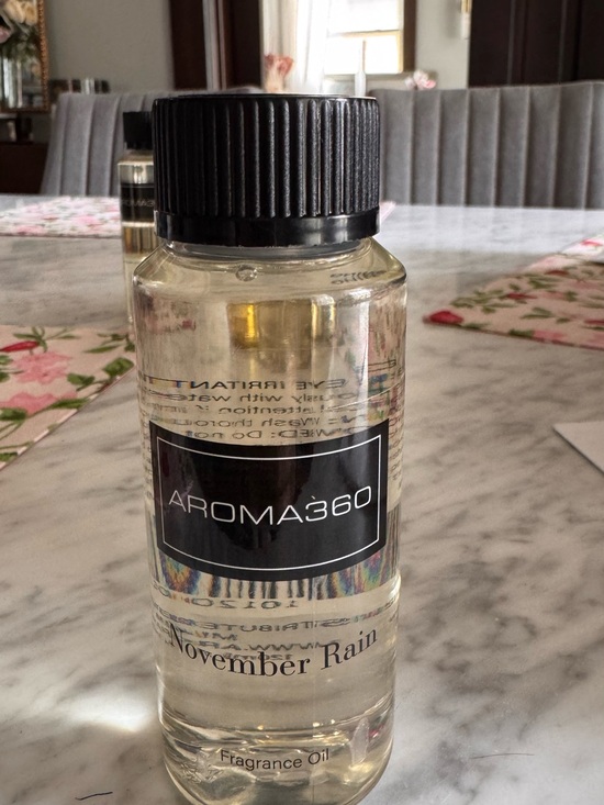 Aroma360 Other - AROMA360 November Rain Fragrance Oil - Clear